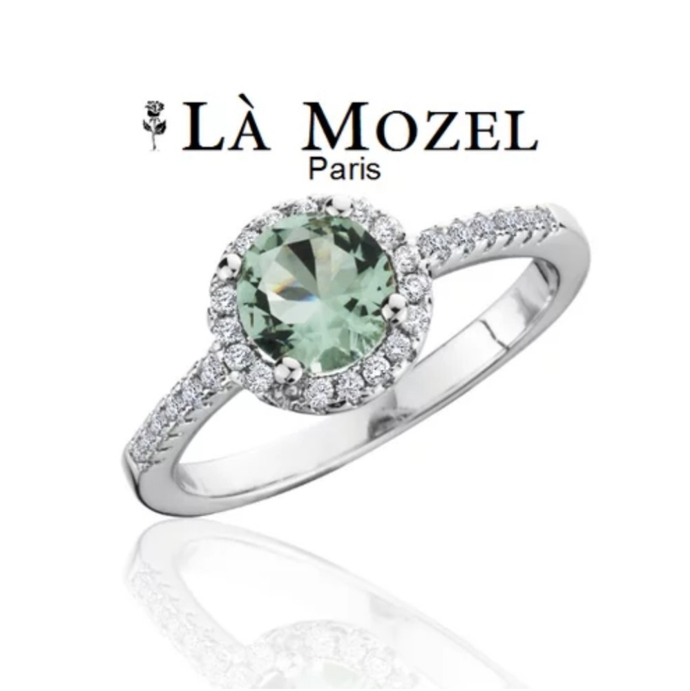 Apple Green Zircon Ring Size 7 - Picture 2 of 4